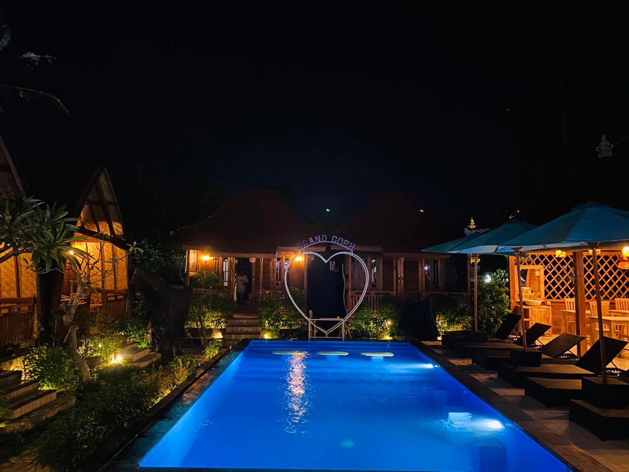 Grand Cory Hotel Batununggul Exterior photo